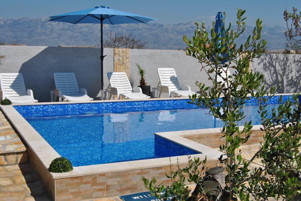 House With Swimming Pool Blue Diamond Apartment Povljana Exterior photo